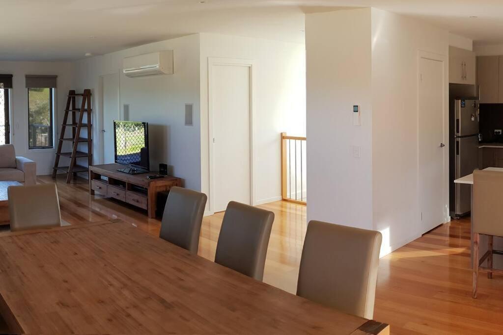 Venus Haven - Beach 1, Linen, Wifi, Netflix Винус-Бэй Экстерьер фото
